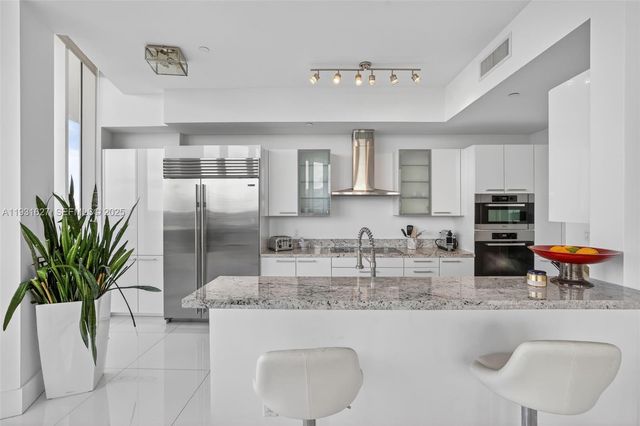 4100 Island Boulevard 2303, Aventura, FL 33160