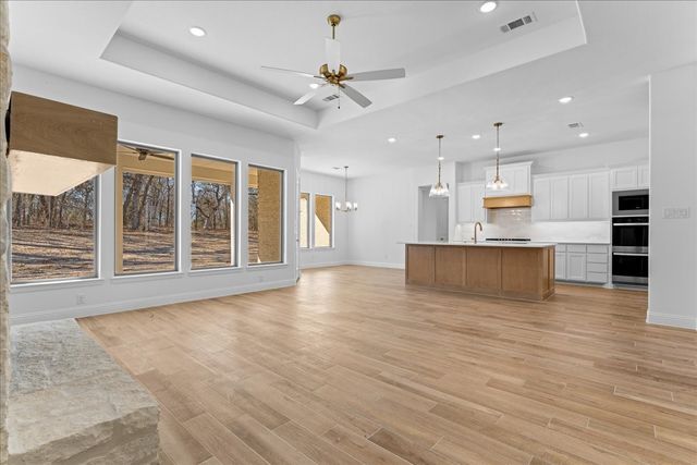 687 Bent Tree Lane, Weatherford, TX 76085