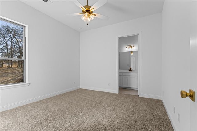 687 Bent Tree Lane, Weatherford, TX 76085