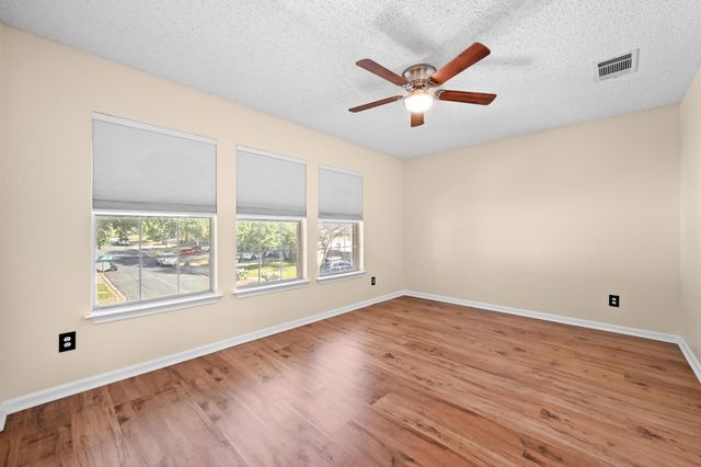 11220 Pickard LN, Austin, TX 78748