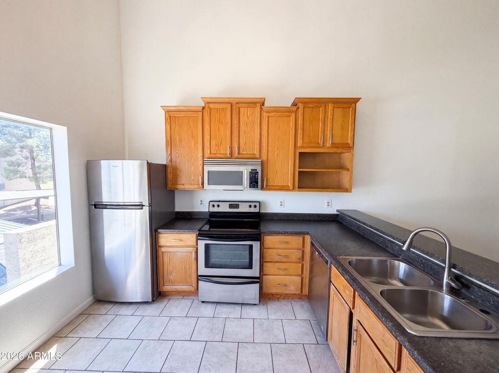 19601 N 7TH Street 2050, Phoenix, AZ 85024 — photo 2