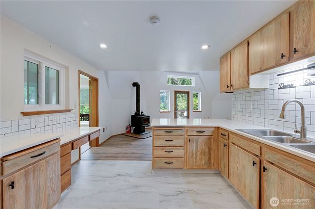 16412 38th Avenue E, Tacoma, WA 98446