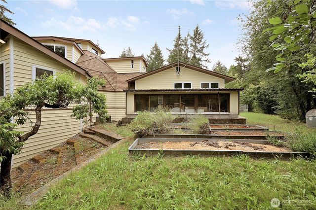 16412 38th Avenue E, Tacoma, WA 98446