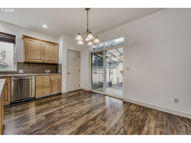 43 S 20TH Ave, Cornelius, OR 97113