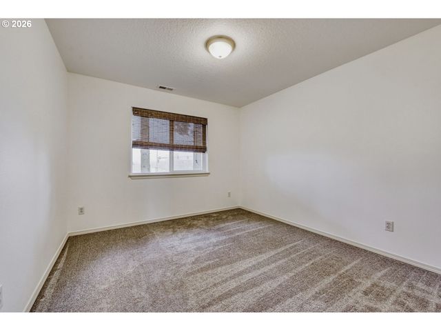 43 S 20TH Ave, Cornelius, OR 97113