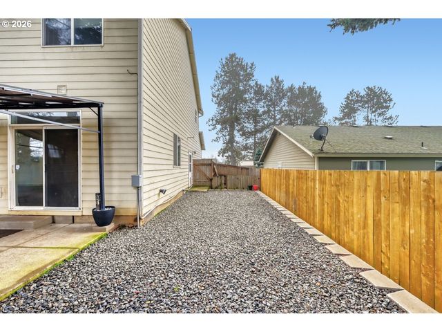 43 S 20TH Ave, Cornelius, OR 97113