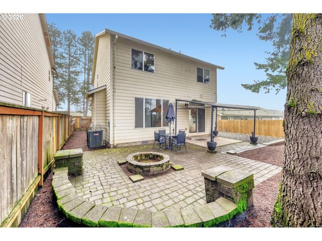 43 S 20TH Ave, Cornelius, OR 97113