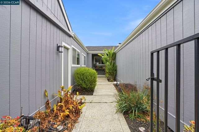 1988 Saint George Rd, Danville, CA 94526