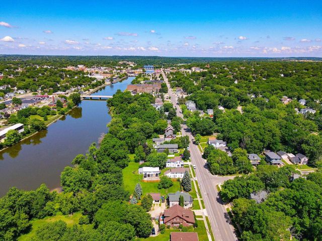710 S Main Street, Janesville, WI 53545