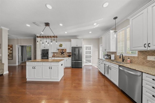 440 LAKE LENELLE DRIVE, Chuluota, FL 32766