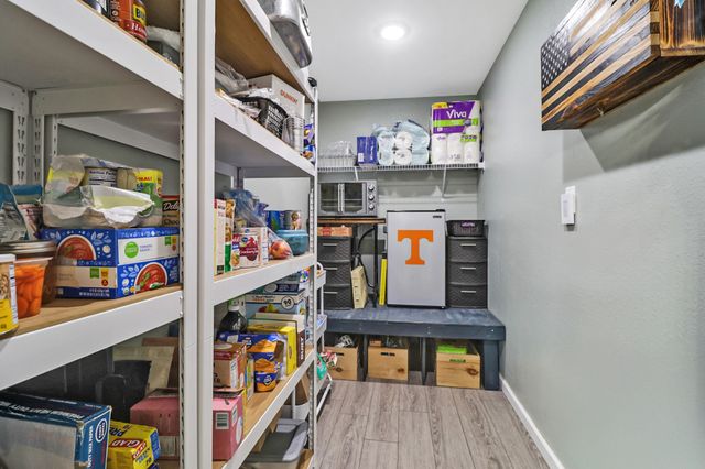 223 Grove Loop, Crossville, TN 38555