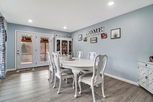 223 Grove Loop, Crossville, TN 38555