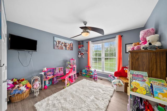 223 Grove Loop, Crossville, TN 38555