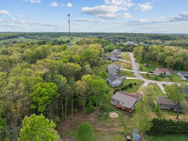 223 Grove Loop, Crossville, TN 38555
