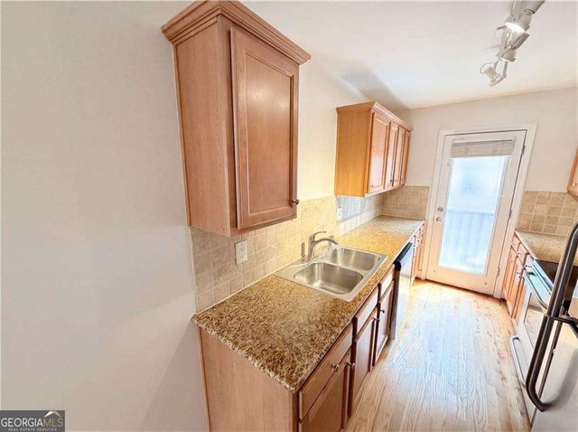 48 Peachtree Avenue 213, Atlanta, GA 30305