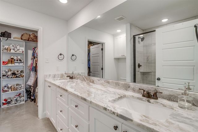 113 Greyhound Lane, Poolville, TX 76487