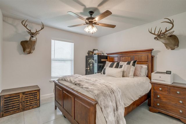 113 Greyhound Lane, Poolville, TX 76487
