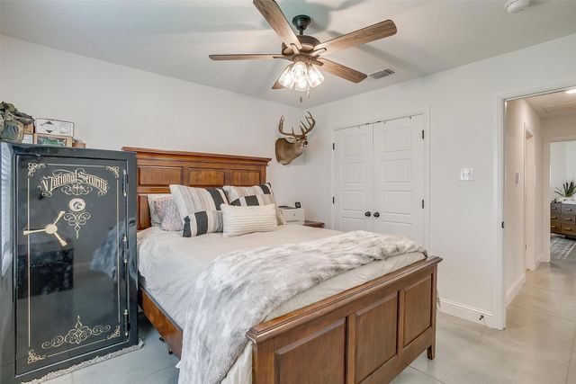 113 Greyhound Lane, Poolville, TX 76487