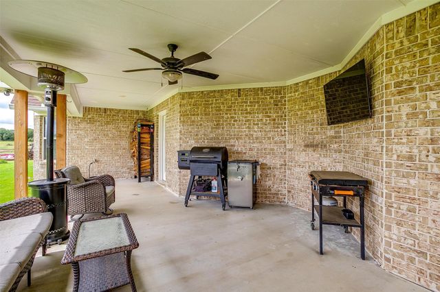 113 Greyhound Lane, Poolville, TX 76487