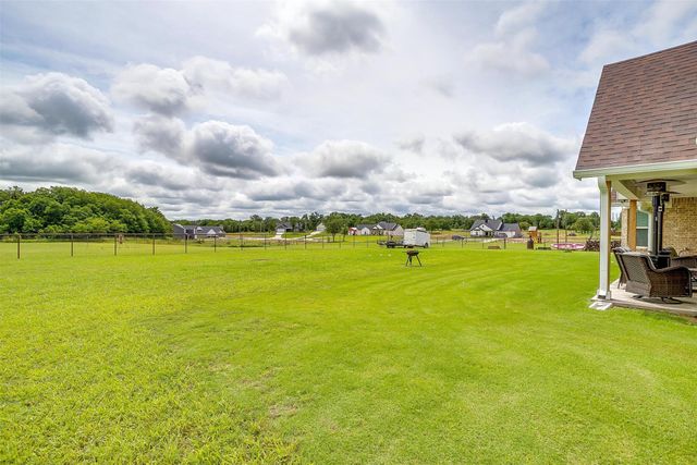 113 Greyhound Lane, Poolville, TX 76487
