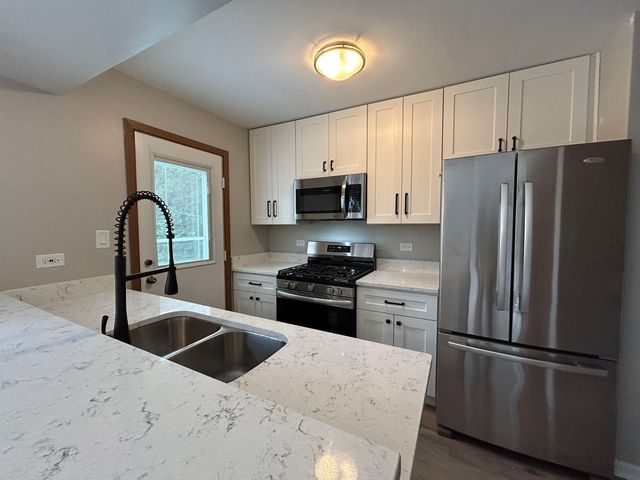 1453 N Chelsea Avenue, Palatine, IL 60067