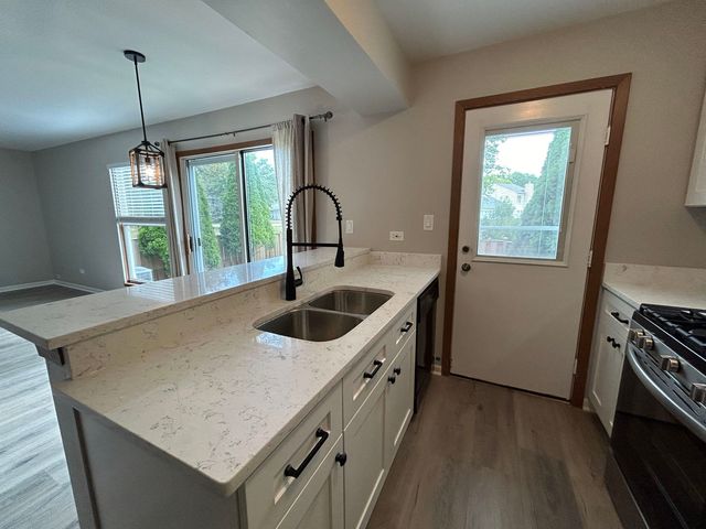 1453 N Chelsea Avenue, Palatine, IL 60067