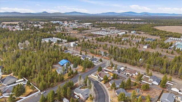 51475 Wheeler Road, La Pine, OR 97739