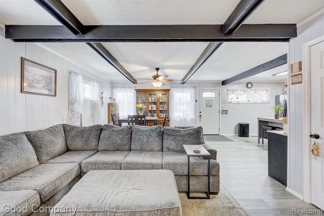 11276 Ocalla Drive, Warren, MI 48089