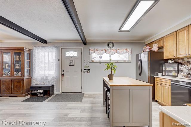 11276 Ocalla Drive, Warren, MI 48089