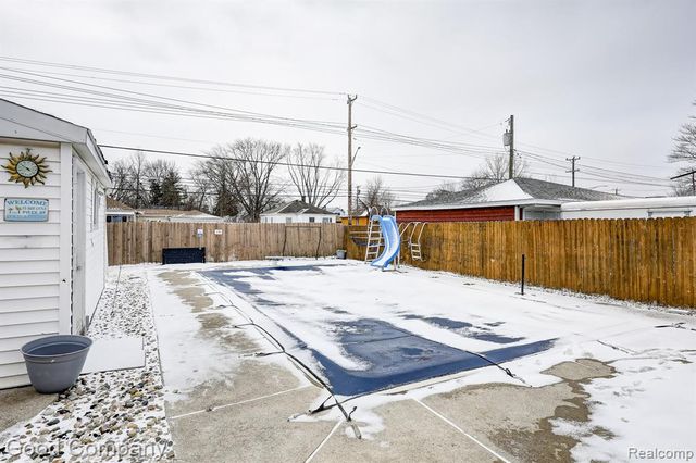 11276 Ocalla Drive, Warren, MI 48089