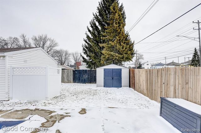 11276 Ocalla Drive, Warren, MI 48089