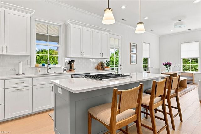 9553 23rd Bay ST, Norfolk, VA 23518