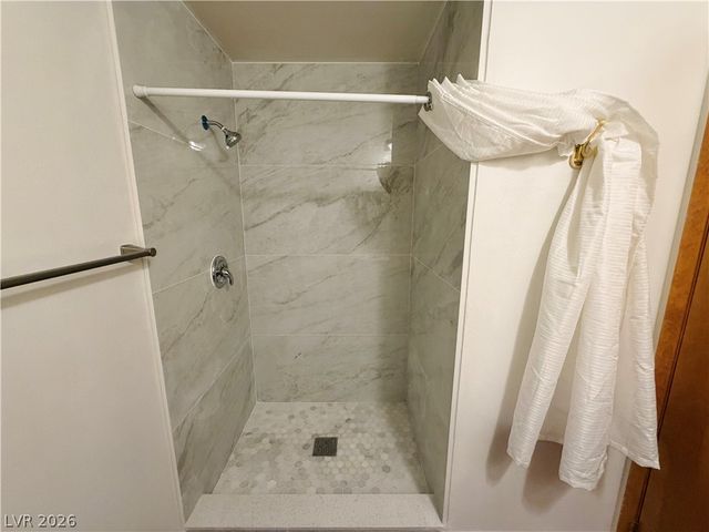 6619 West Tropicana Avenue 202, Las Vegas, NV 89103