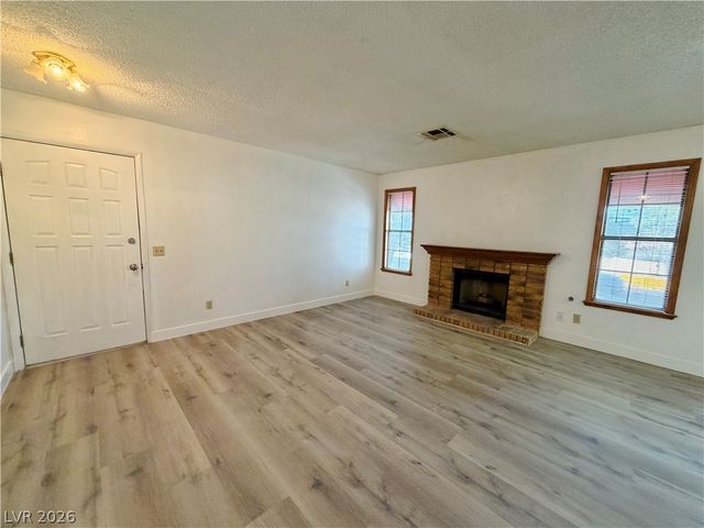 6619 West Tropicana Avenue 202, Las Vegas, NV 89103