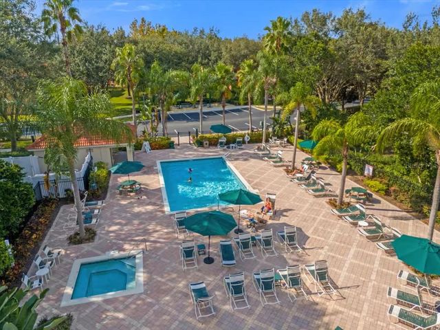 8515 CRYSTAL COVE LOOP, Kissimmee, FL 34747