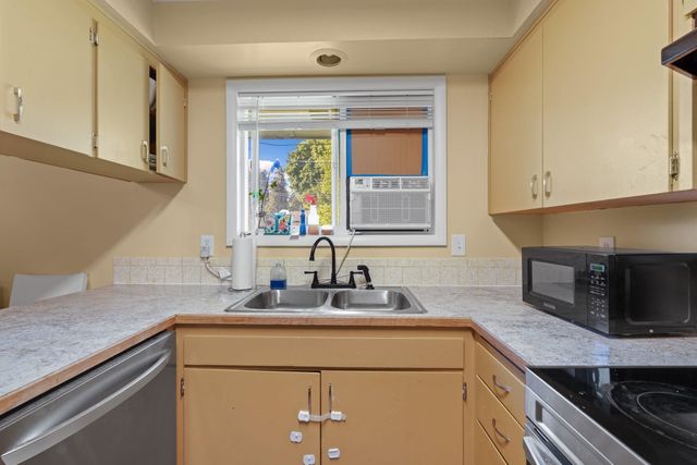 12003 E 23rd Ave, Spokane Valley, WA 99206