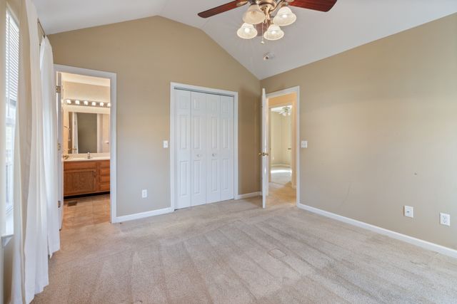 101 Garden View Ct, Dickson, TN 37055