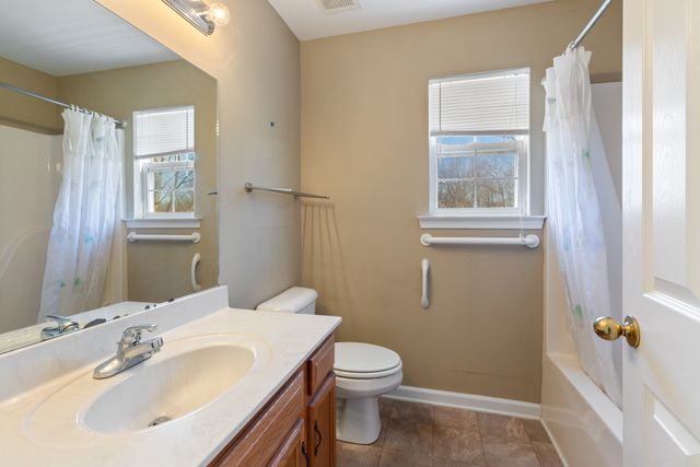 101 Garden View Ct, Dickson, TN 37055