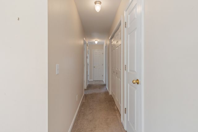 101 Garden View Ct, Dickson, TN 37055