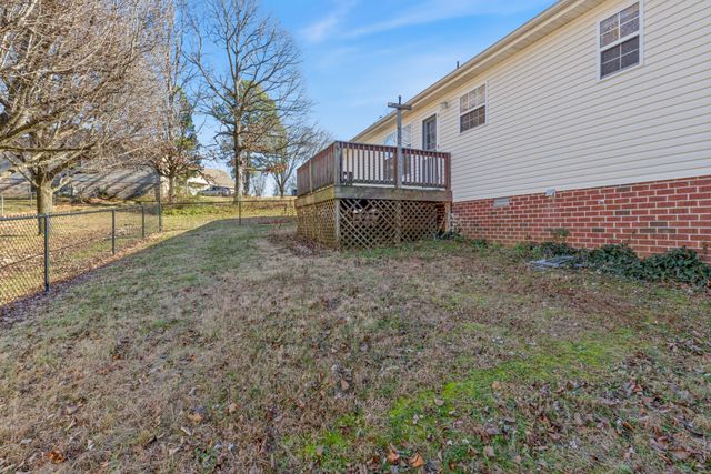 101 Garden View Ct, Dickson, TN 37055