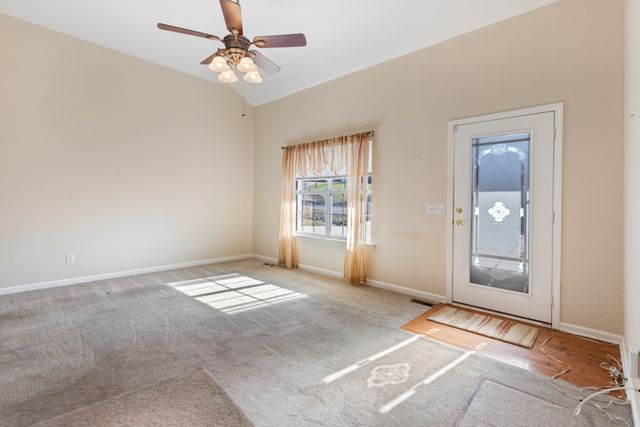 101 Garden View Ct, Dickson, TN 37055