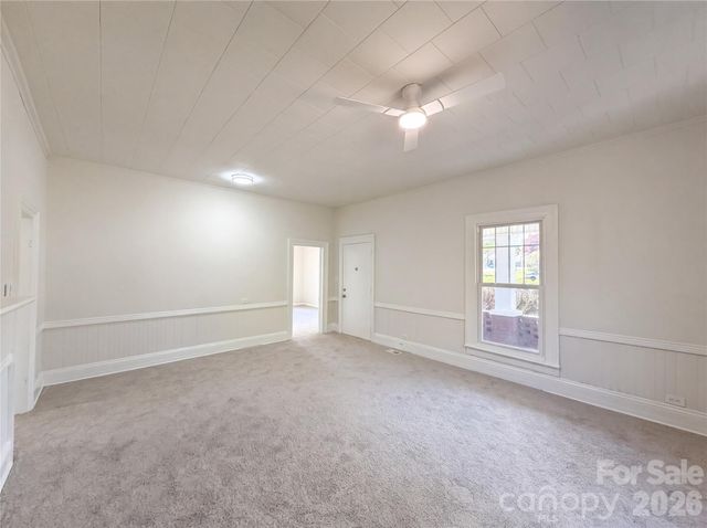 215 S Ferry Road, New London, NC 28127