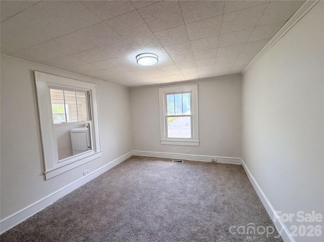 215 S Ferry Road, New London, NC 28127