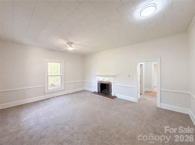 215 S Ferry Road, New London, NC 28127