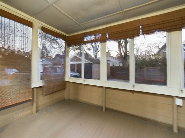 25 Rowe St 1, Newton, MA 02466