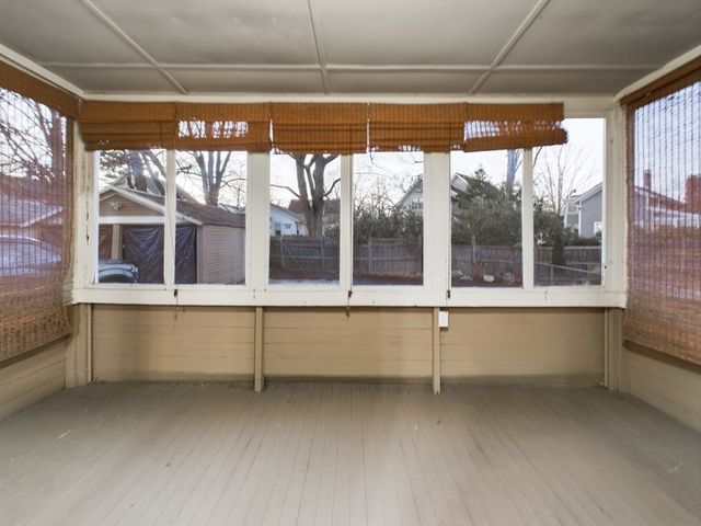 25 Rowe St 1, Newton, MA 02466