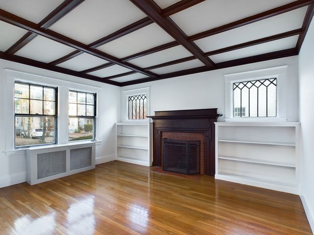 25 Rowe St 1, Newton, MA 02466