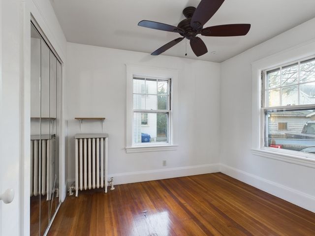 25 Rowe St 1, Newton, MA 02466