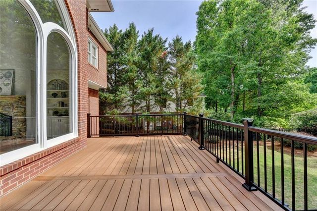855 Autumn Close, Alpharetta, GA 30004