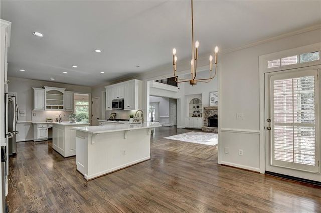 855 Autumn Close, Alpharetta, GA 30004